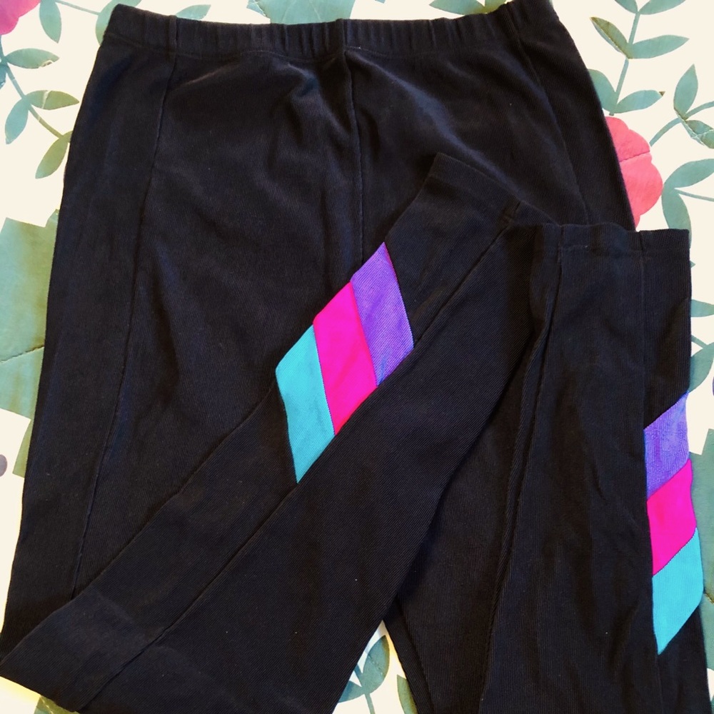 Exercise Leggings, Bright Colors on the Legs